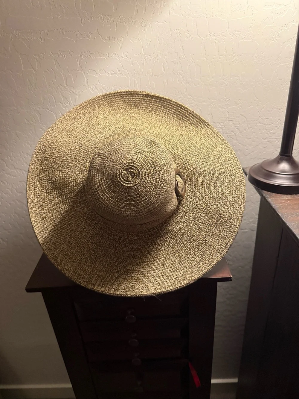 Classic Wide-Brim Straw Sun Hat in Natural